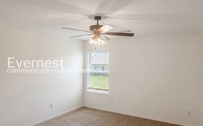 6681 Hollywood Ave — Photo 7