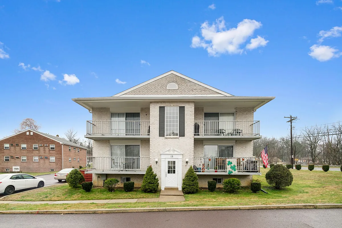 Building Photo - Rolling Green Apartments