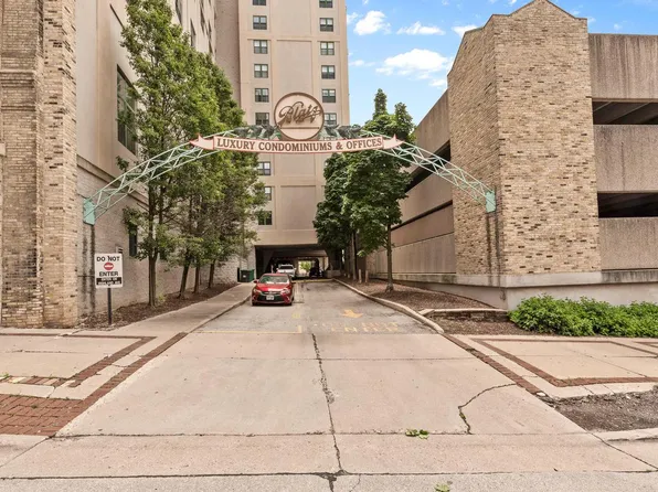 270 East Highland AVENUE #1021, Milwaukee, WI 53202