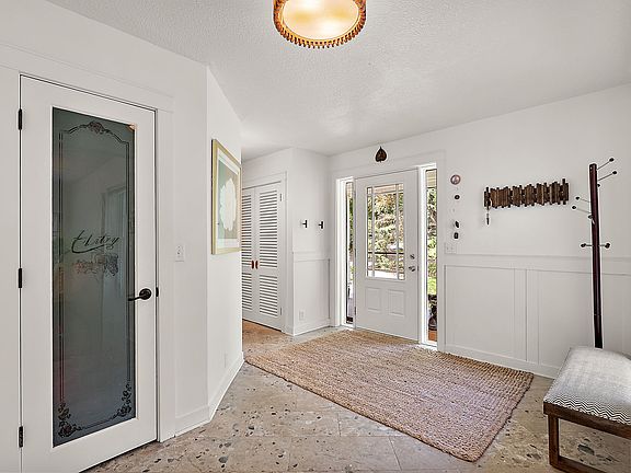 5th image of 206 5th St S