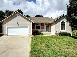 2308 SW 9th Ter, Lees Summit, MO 64081