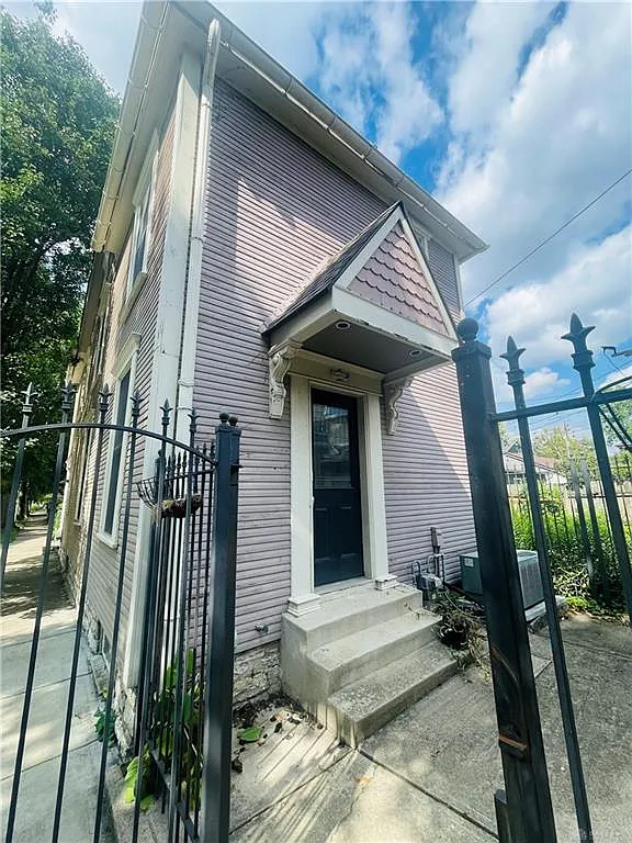 2 bed, 1.5 bath, 1634 sqft, $1,600 — Photo 3
