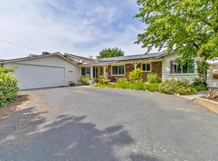 218 W Fountain Way, Fresno, CA