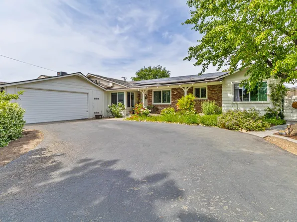 218 W Fountain Way, Fresno, CA 93705