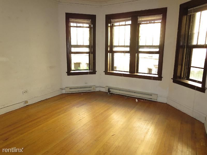 1st image of 3815 N Greenview Ave #Unt1w