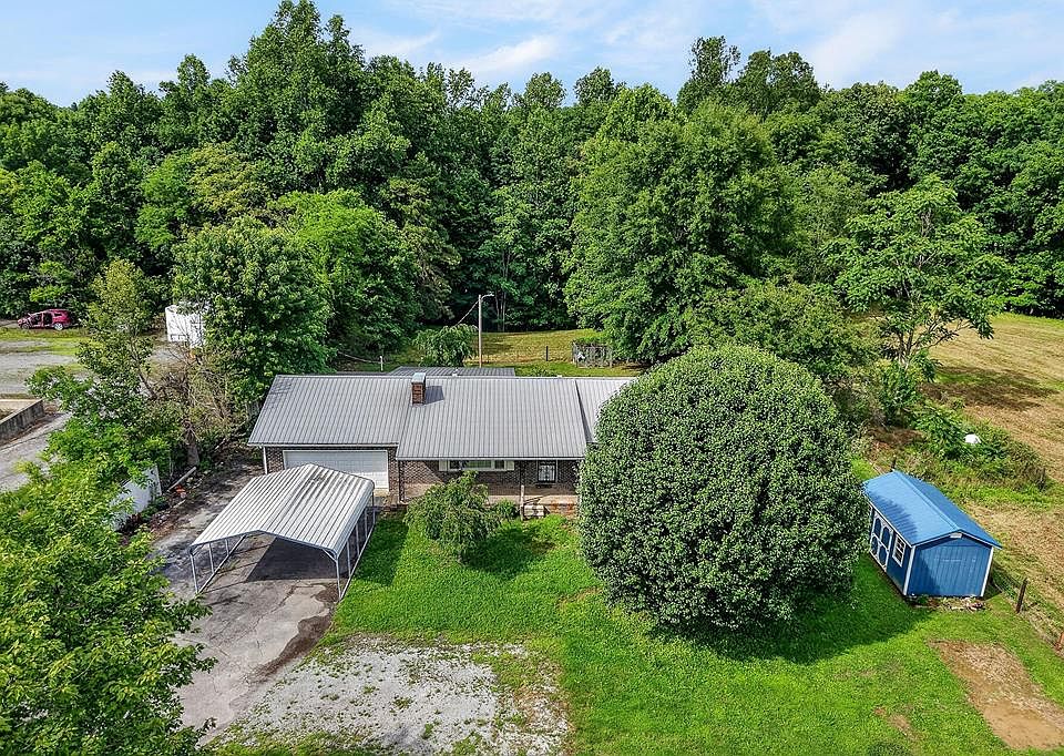 1st image of 744 King Ridge Rd
