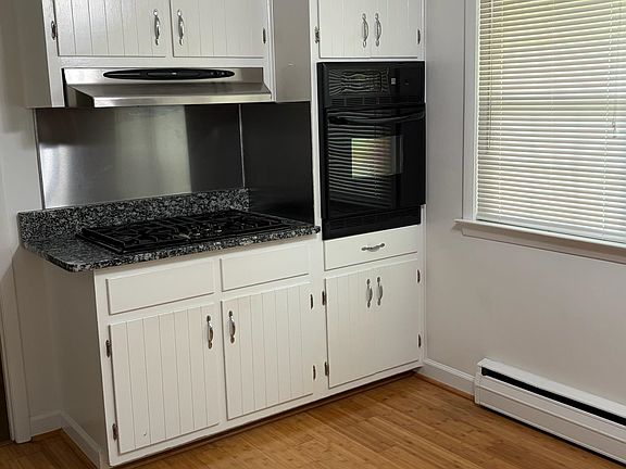 5th image of 1411 Sunset Ln