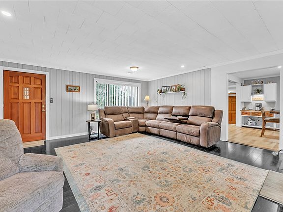 5th image of 466 Whetstone Rd