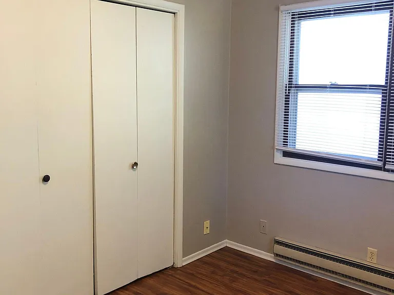 1301 Hill St — Photo 15