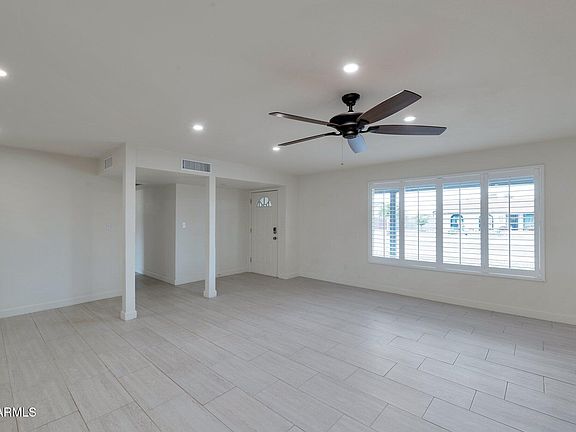 3rd image of 1410 W MORROW Drive