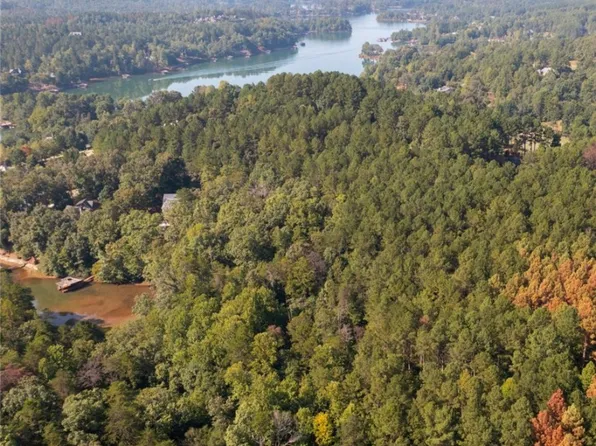 205 Long Ridge Rd, Sunset, SC 29685