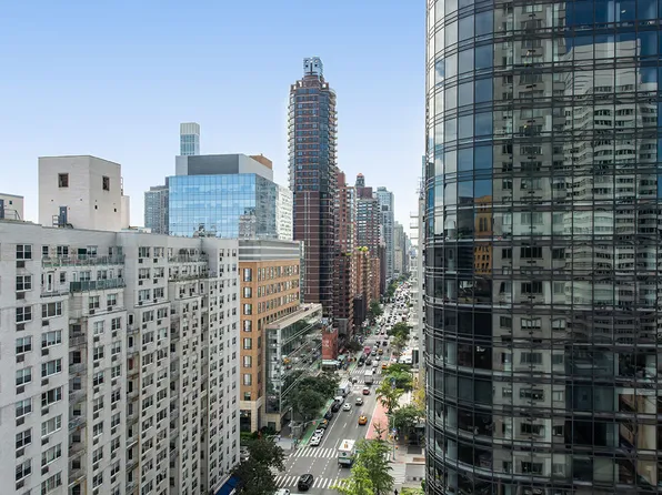 254 East 68th Street image 13 of 13