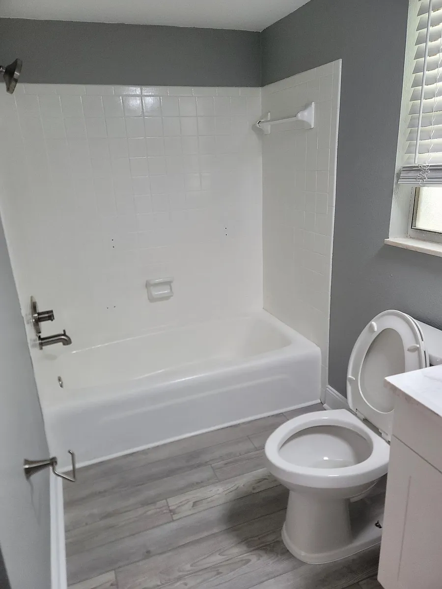 Photo 2 of 15 - 464 N Paula Dr #203 - Dunedin, FL Building Photo - 464 N Paula Dr #203