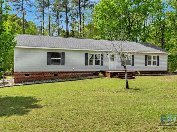 226 Wildwood Cir, Littleton, NC 27850