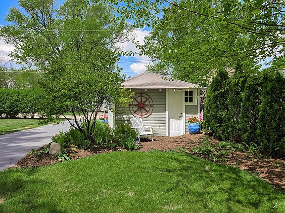 2nd image of 42535 N Woodbine Ave