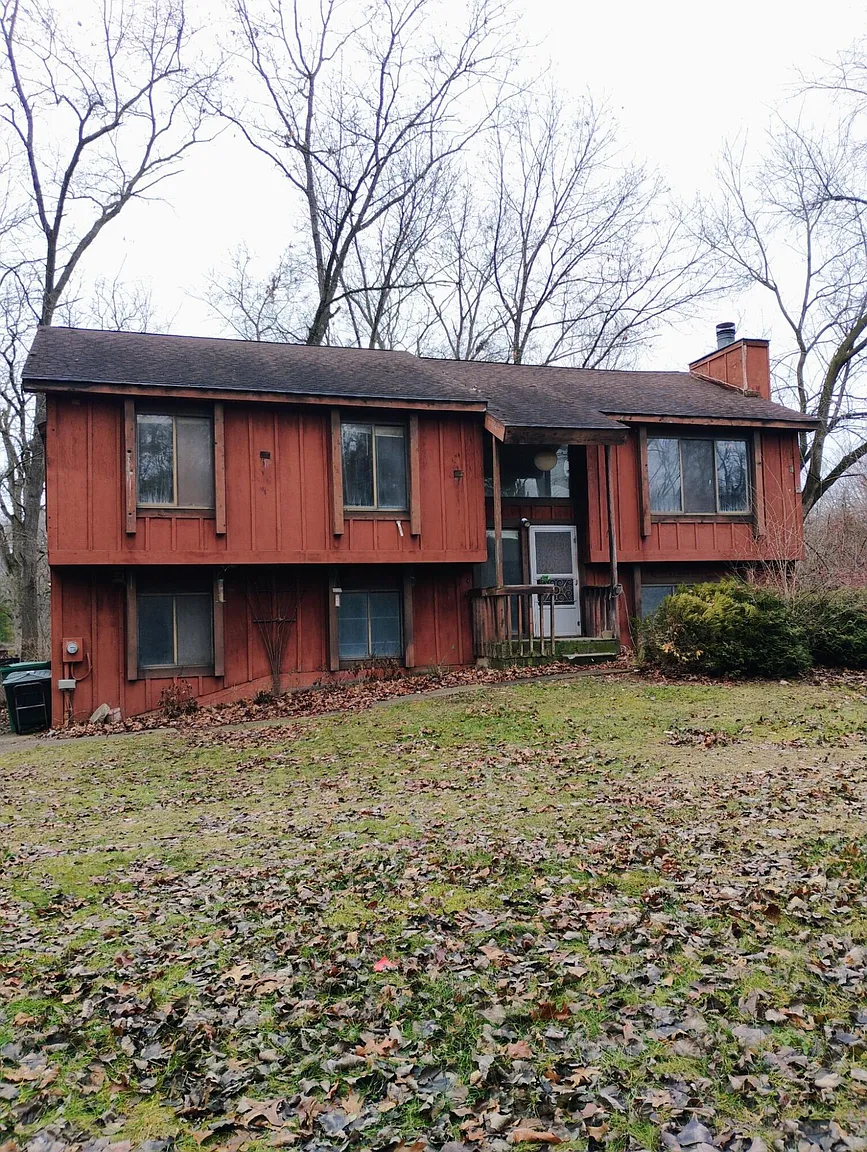 11940 Neil St photo 1