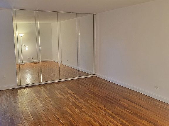 2nd image of 83-15 Woodhaven Blvd APT 4T
