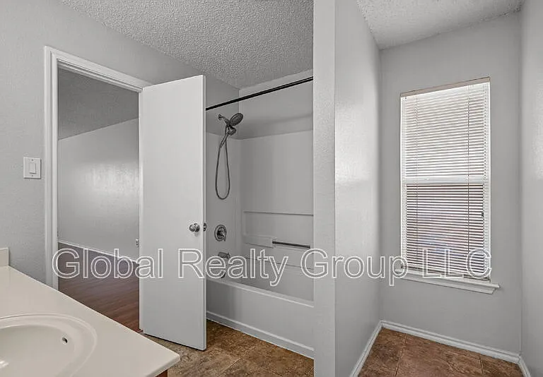 7702 Fairton Pl — Photo 27