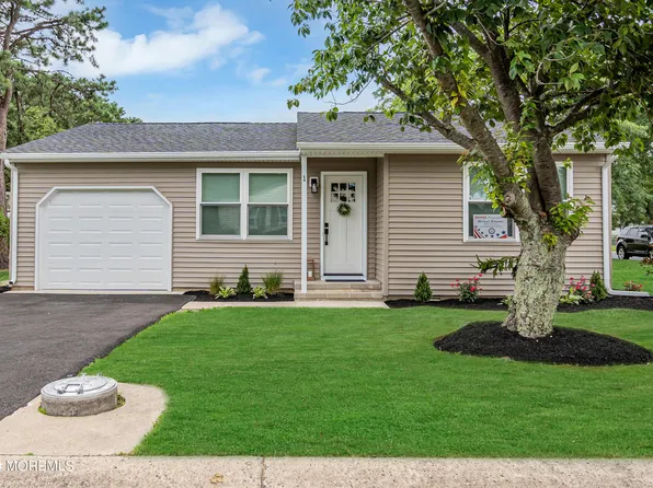 1 Hummingbird Lane, Whiting, NJ 08759