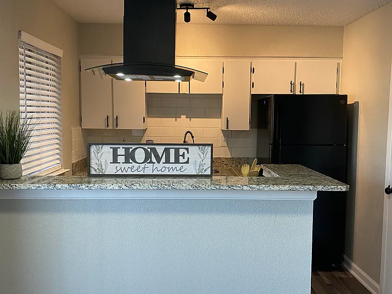 Maxton West Apartment Homes — Photo 96