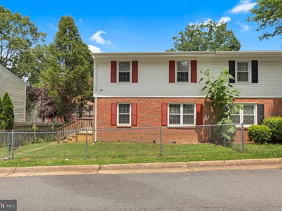 4th image of 20 Evergreen Ln