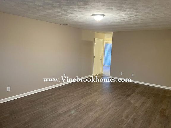 3rd image of 5750 Durand St