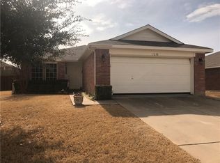 1230 Wenatchee Dr, Krum, TX 76249