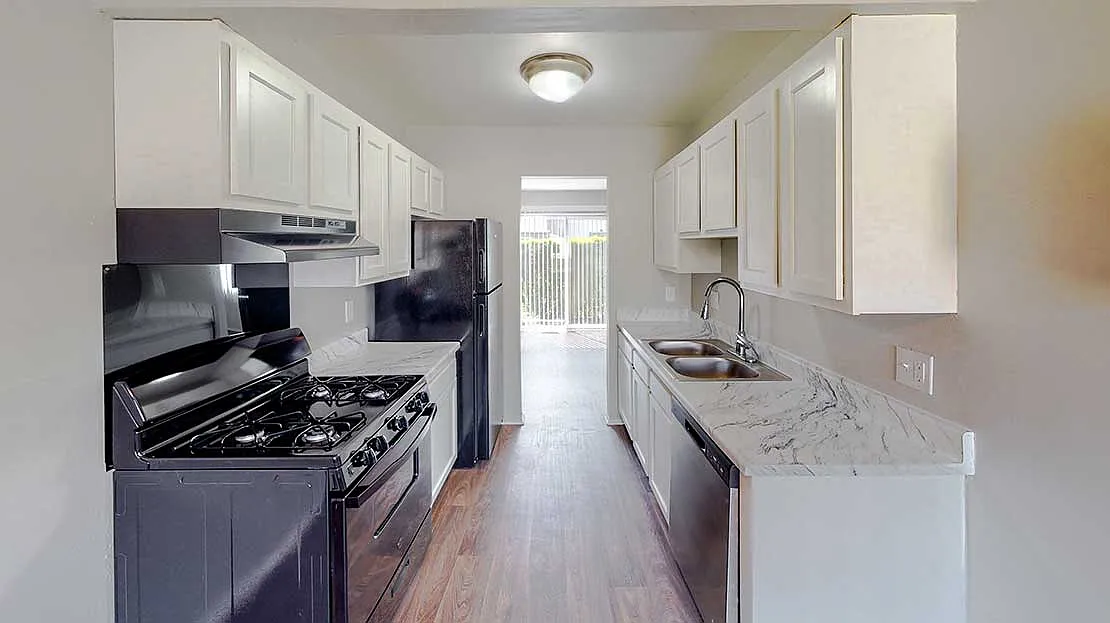 Midtown Park Apartments — Photo 1