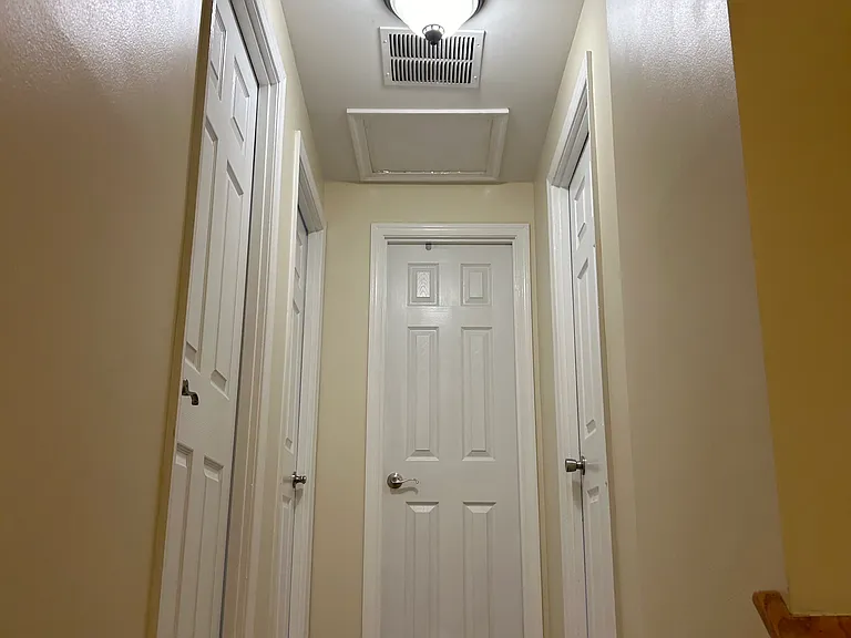 Three bedrooms, full bathroom