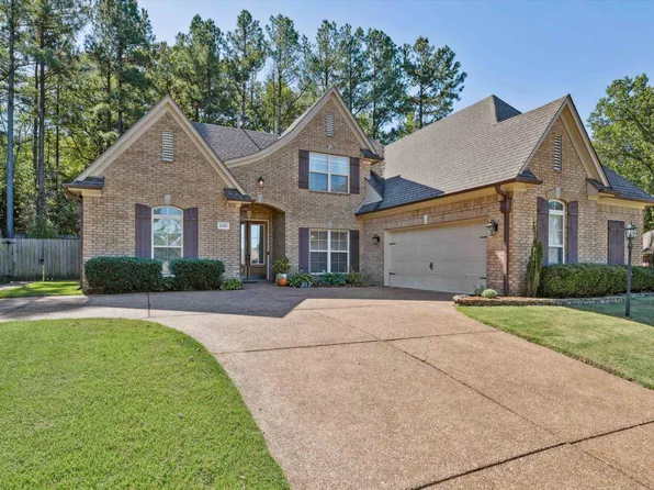 10365 Twisting Pine Ln, Lakeland, TN 38002
