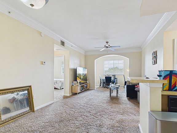 4th image of 9857 Baywinds Drive #9301