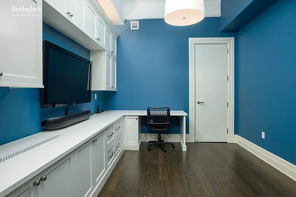 Sold by Sotheby's International Realty | media 23