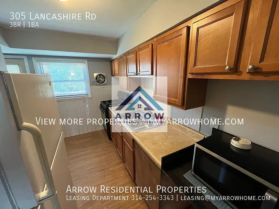 Newly Renovated Three Bedroom Coming Available Soon! — Photo 3