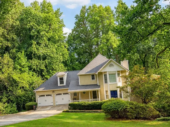 5779 Chisholm Trl, Lilburn, GA 30047