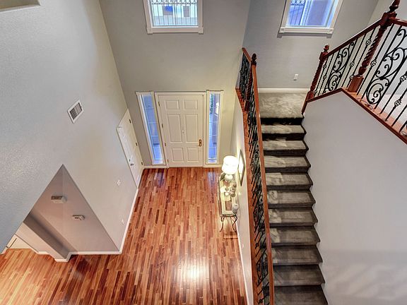 3rd image of 10105 Foxtail Pine Ave