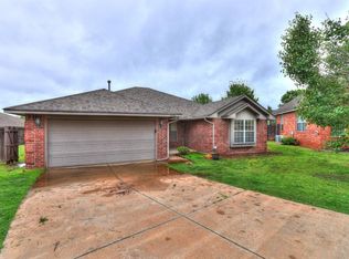 1909 NW 176th St, Edmond, OK 73012