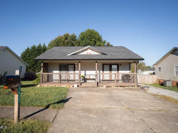 1013 Justus Dr, Johnson City, TN 37604