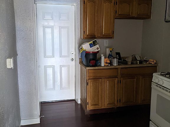 4th image of 528 N Collington Ave