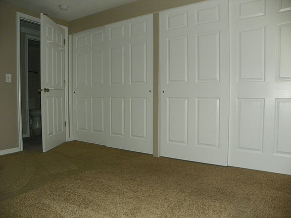 5th image of 874 E Maple Crest Ct APT 22