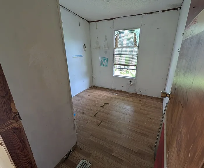 101 Felix Dr — Photo 14