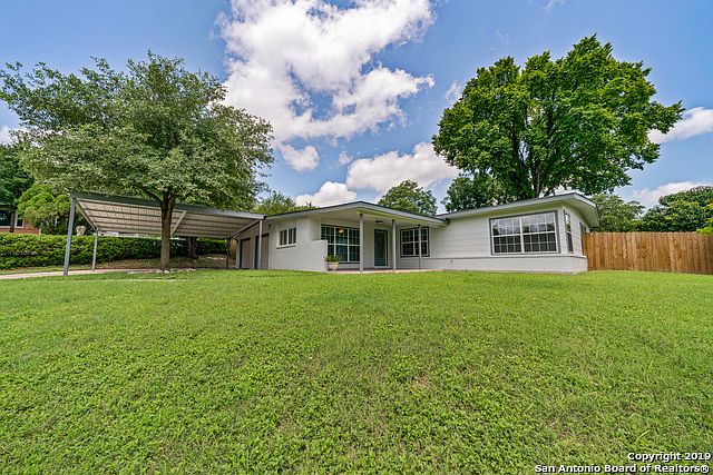 1st image of 311 One Oak Dr