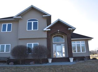4709 3rd St E, West Fargo, ND 58078