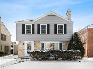 4421 Concord Ln, Skokie, IL 60076