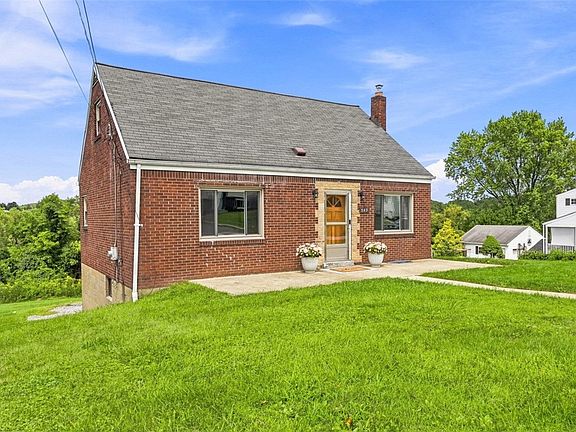 2nd image of 545 Center Hill Rd