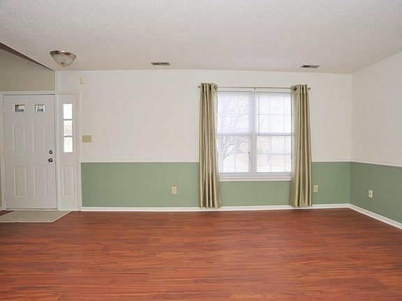 5th image of 7111 Harness Lakes Dr