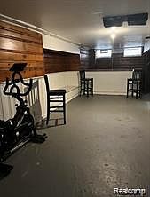 5th image of 9220 Rutherford St