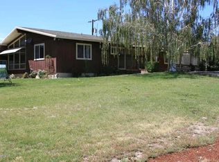 731 E Parker Heights Rd, Wapato, WA 98951