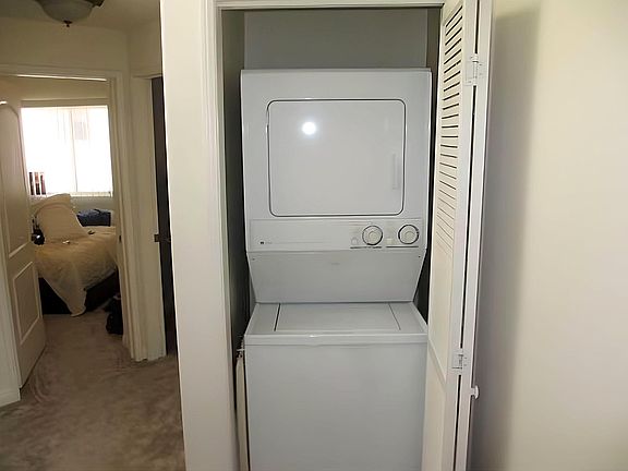3rd image of 11063 W Olympic Blvd