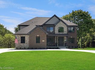 20 Medford Hill Dr, Metamora, MI 48455