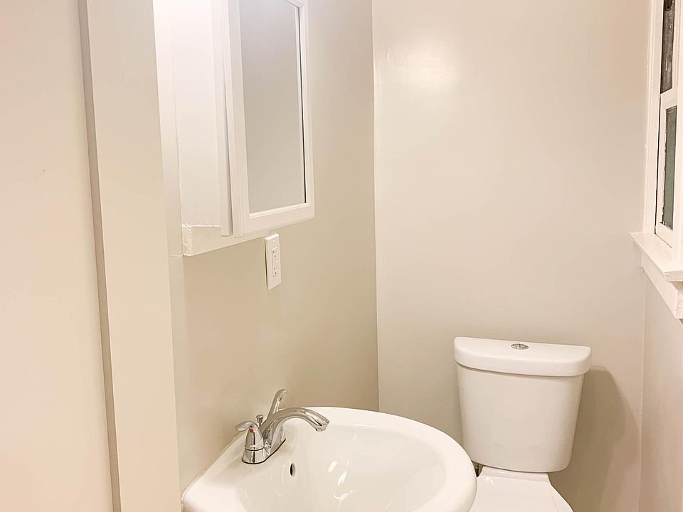 1st image of 1747 5th Ave APT 25